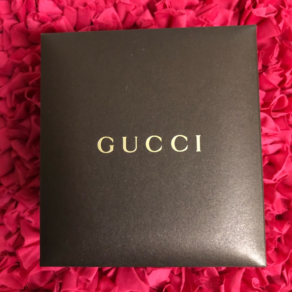 Gucci Watch - Picture 14 of 16